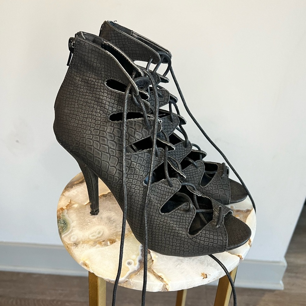 Wild Diva | Women’s Jenson Open Lace-Up Snake Textured Heels 9